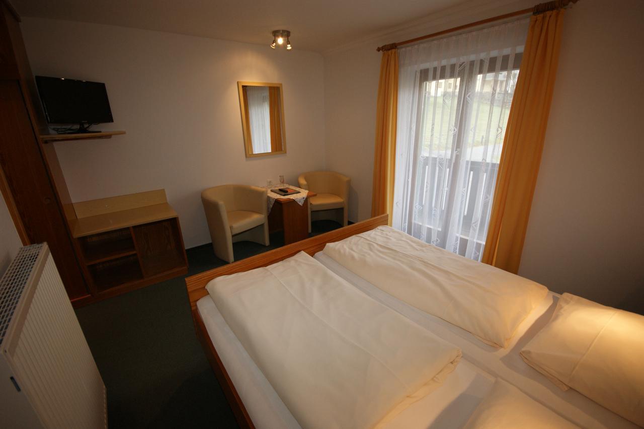 Hotel Beinbauer Büchlberg Стая снимка